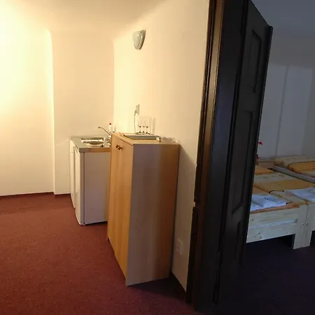 U Dvou Zlatych Klicu 3* Prague