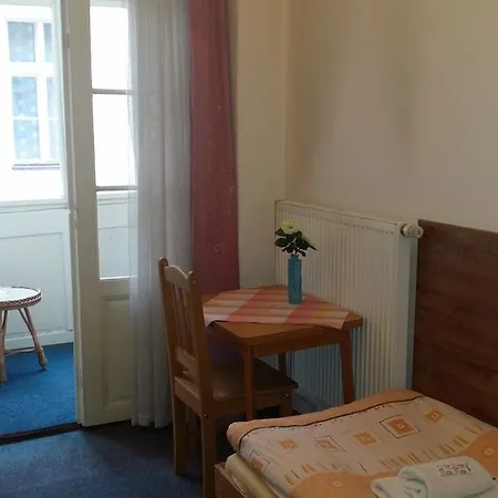 U Dvou Zlatych Klicu Prague