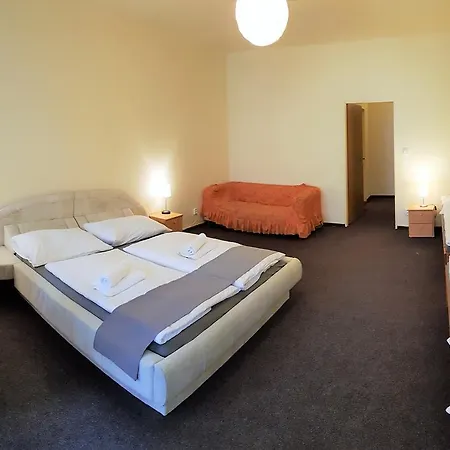 Hotel U Dvou Zlatych Klicu