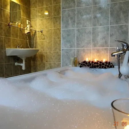 Hotel U Dvou Zlatych Klicu