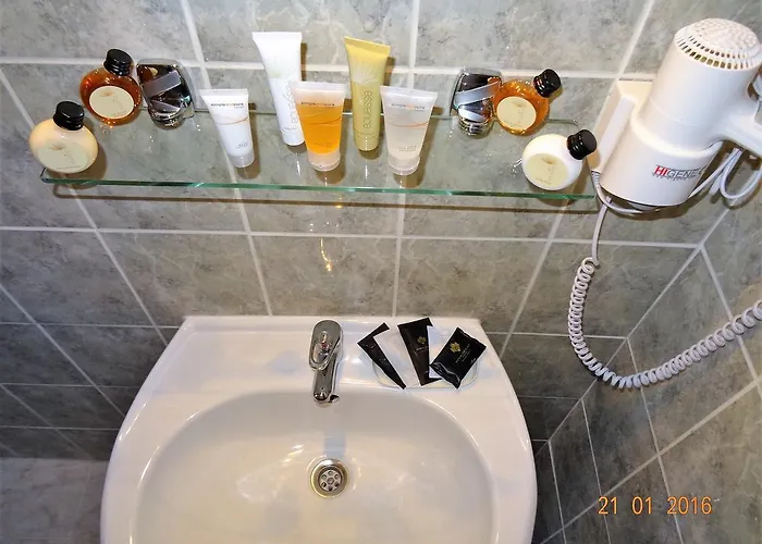 Hotel U Dvou Zlatych Klicu 3*
