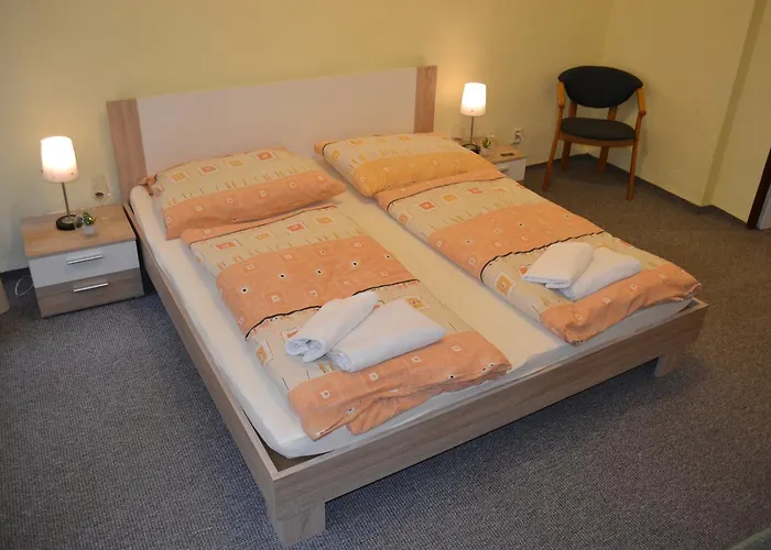 Hotel U Dvou Zlatych Klicu