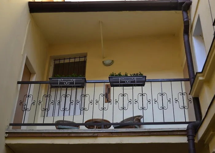 Hotel U Dvou Zlatych Klicu 3*