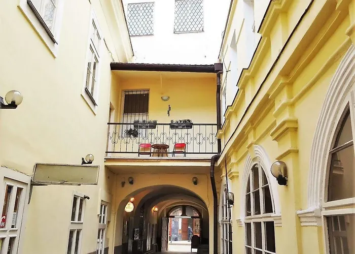 U Dvou Zlatych Klicu Hotel 3*